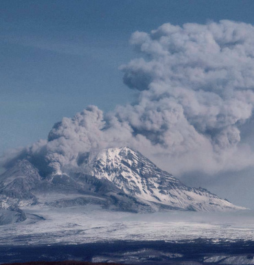 Крупные взрывы на Шивелуче