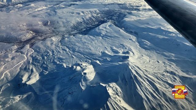 Вид с воздуха на вулканический комплекс Гамчен